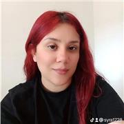 Profesora de español, un idioma muy versátil. Tengo la capacidad de enseñar y aprender.